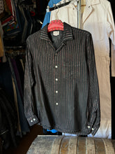 Load image into Gallery viewer, vintage 1950s BLACK &amp; red striped long sleeve shirt - loop collar
