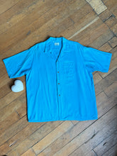 Load image into Gallery viewer, vintage 1950s blue short sleeve button up shirt