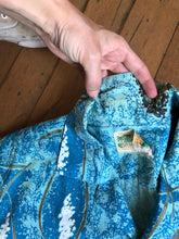 Load image into Gallery viewer, vintage 1950s fish print cotton button up shirt