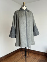 Load image into Gallery viewer, vintage 1950s grey two-tone coat {up to XL}