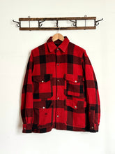 Load image into Gallery viewer, vintage 1940s plaid Cruiser style jacket