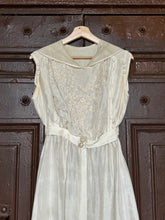 Load image into Gallery viewer, antique Edwardian silk white gown {xs}