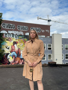 vintage 1940s beige coat {s/m}