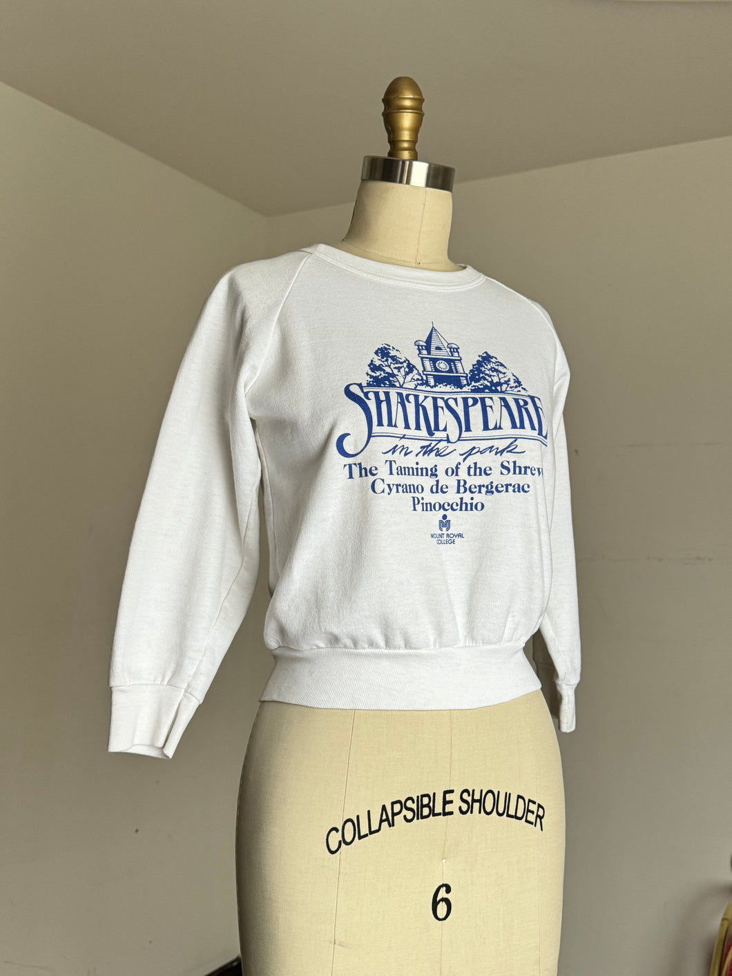 vintage 1990s Shakespeare sweatshirt