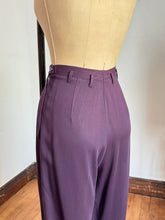 Load image into Gallery viewer, vintage 1940s slacks ski pants 28”W