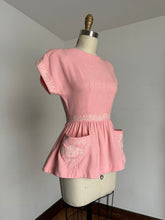 Load image into Gallery viewer, vintage 1940s pink linen blouse {xs}