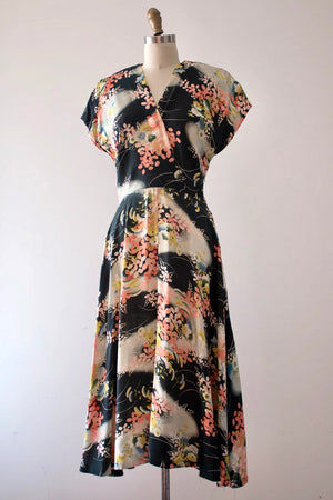 vintage 1940s novelty rayon dress