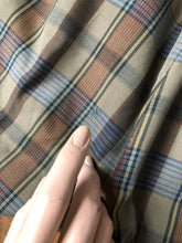 Load image into Gallery viewer, vintage 1960s plaid pants {m}