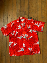 Load image into Gallery viewer, vintage 1950s Hawaiian shirt