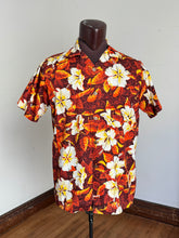 Load image into Gallery viewer, vintage 1950s Alfred Shaheen sarong dress &amp; men’s shirt set