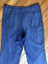 Load image into Gallery viewer, vintage 1960s 70s French moleskin work pants