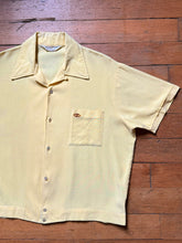 Load image into Gallery viewer, vintage 1950s 60s yellow shirt jac - loop collar