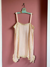 Load image into Gallery viewer, vintage 1920s slip lingerie {s/m}