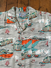 Load image into Gallery viewer, vintage 1950s novelty beach rayon shirt