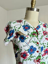 Load image into Gallery viewer, vintage 1930s floral rayon dress {m}