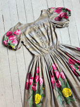 Load image into Gallery viewer, vintage 1960s John Wolf textiles floral cotton dress {s}