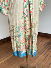 Load image into Gallery viewer, vintage 1920s silk pongee robe