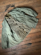 Load image into Gallery viewer, THRASHED vintage 1940s M-43 field jacket set (2pc) jacket and liner