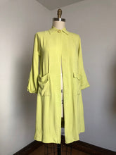 Load image into Gallery viewer, vintage 1940s chartreuse jacket {m}