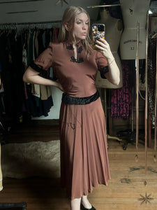 vintage 1940s brown rayon dress {s}