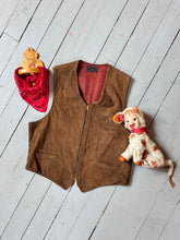 Load image into Gallery viewer, vintage 1940s leather vest {m}