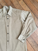 Load image into Gallery viewer, vintage 1940s khaki work shirt