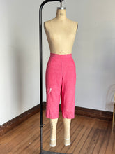 Load image into Gallery viewer, vintage 1950s homemade size zip capris {29”W}