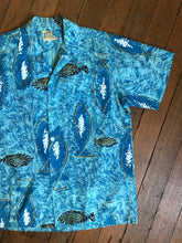 Load image into Gallery viewer, vintage 1950s fish print cotton button up shirt