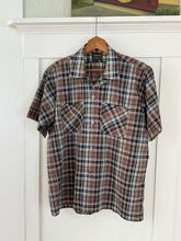 Load image into Gallery viewer, vintage 1960s plaid short sleeve button up shirt - loop collar
