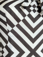 Load image into Gallery viewer, vintage 1960s psychedelic black and white dress {s/m}