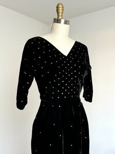 vintage 1950s rhinestone velvet wiggle dress {xxs}