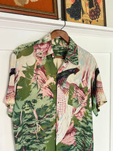 Load image into Gallery viewer, vintage 1940s 50s novelty bird of paradise rayon shirt