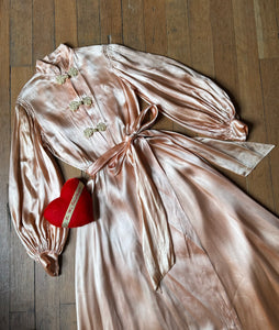 vintage 1940s pink satin dressing gown {s}