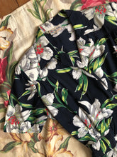 Load image into Gallery viewer, vintage 1940s floral dress {m}