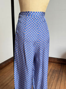 vintage 1940s 2 pc pyjama set {xs}