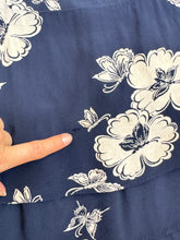 Load image into Gallery viewer, vintage 1940s novelty butterflies &amp; flowers rayon dress {s}