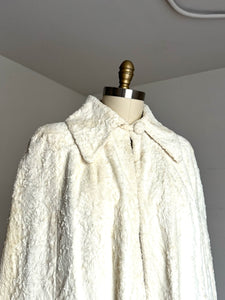 vintage 1940s faux fur cape