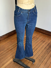 Load image into Gallery viewer, vintage 1970s Big E Levis  746 denim jeans flares bell bottoms 30W