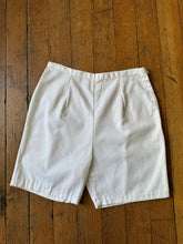 Load image into Gallery viewer, vintage 1960s white shorts {m}