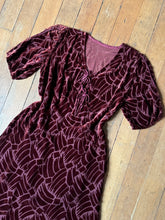 Load image into Gallery viewer, vintage 1930s sheer devoré velvet dress {m}