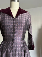 Load image into Gallery viewer, vintage 1950s front zip purple dress {s}