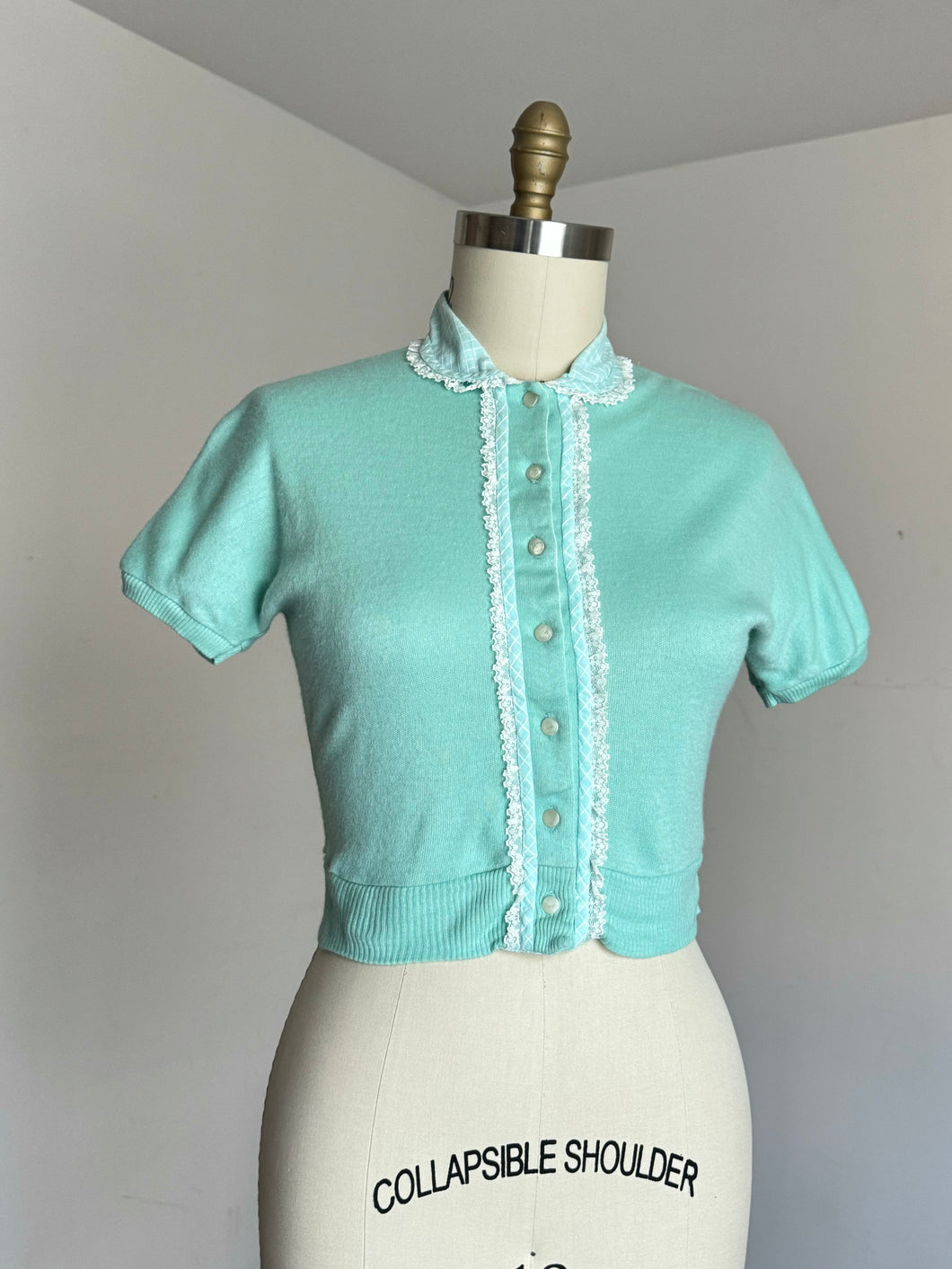 vintage 1950s cardigan sweater {M-L}