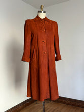 Load image into Gallery viewer, vintage 1940s suede coat {m/L}