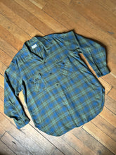 Load image into Gallery viewer, vintage 1950s wool plaid long sleeve button up shirt