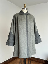 Load image into Gallery viewer, vintage 1950s grey two-tone coat {up to XL}