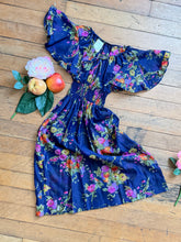 Load image into Gallery viewer, vintage 1970s flutter sleeve floral dress {xs}