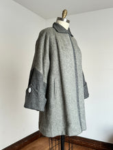 Load image into Gallery viewer, vintage 1950s grey two-tone coat {up to XL}