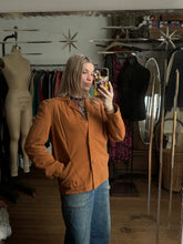 Load image into Gallery viewer, vintage 1940s 50s peach suede jacket {m/l}