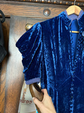 Load image into Gallery viewer, vintage 1930s blue velvet dress {xs}