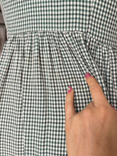 Load image into Gallery viewer, vintage 1940s green gingham dress {s/m} as-is